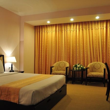 Dong Kinh A Hotel Cidade de Ho Chi Minh Exterior foto