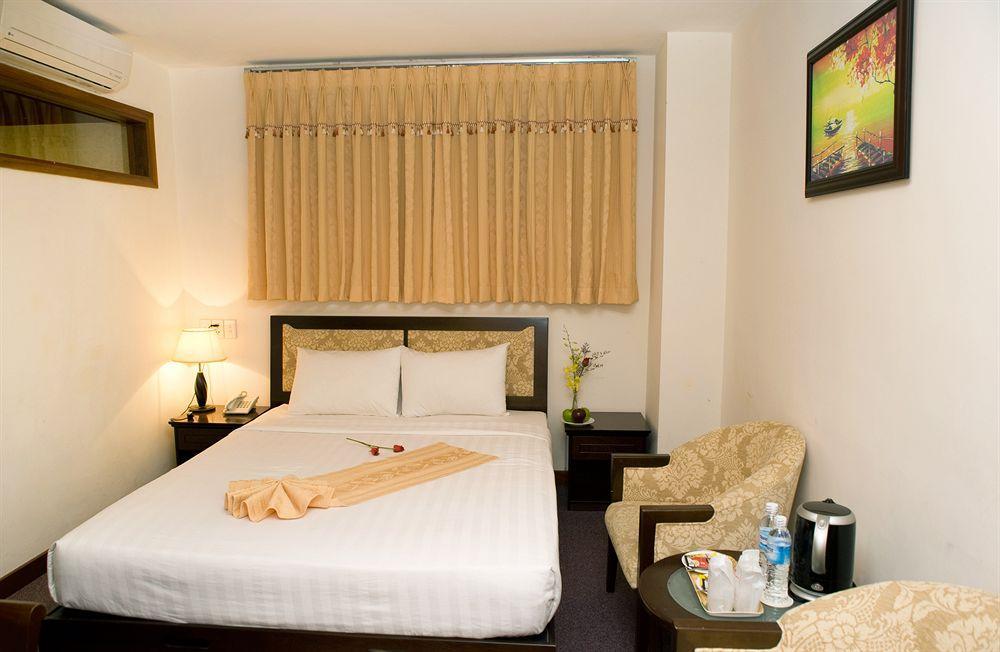 Dong Kinh A Hotel Cidade de Ho Chi Minh Exterior foto