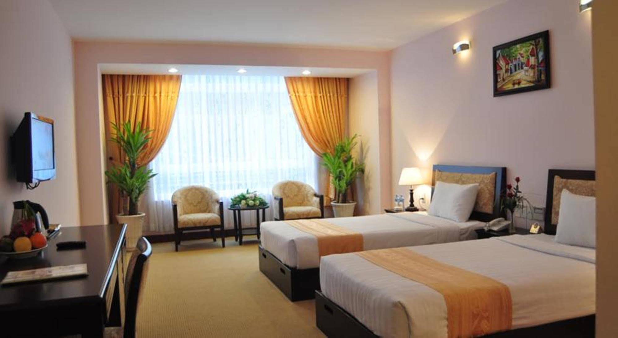 Dong Kinh A Hotel Cidade de Ho Chi Minh Exterior foto